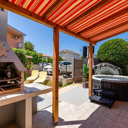 Emina Apartamento